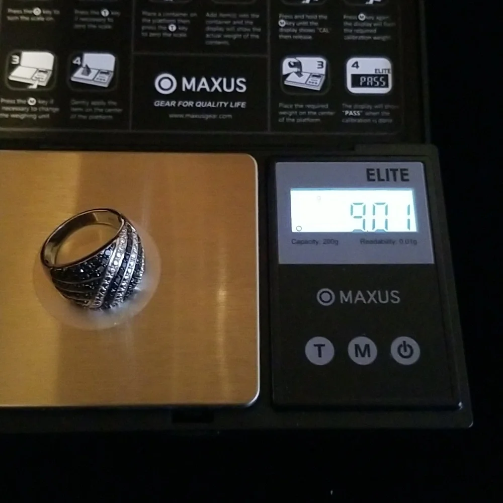 Silver ring with Diamonds - Picture 6 of 11
